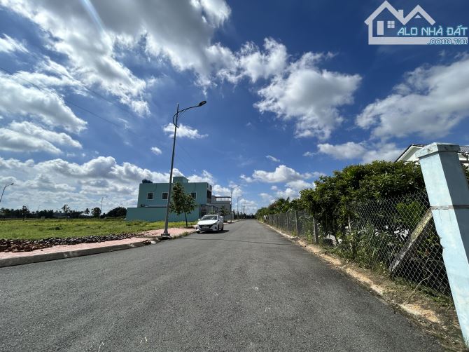 ✅ Bán lô góc đường D1 và Trần Văn Ngà thuộc  TĐC An Vĩnh Ngãi , TP Tân An_ DT: 10 x 18m2 - 2