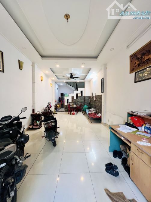 Nhà Hẻm Xe Hơi 84m2, 3 Tầng, Nguyễn Súy - Tân Phú, Chỉ 8 Tỷ 9 - 2