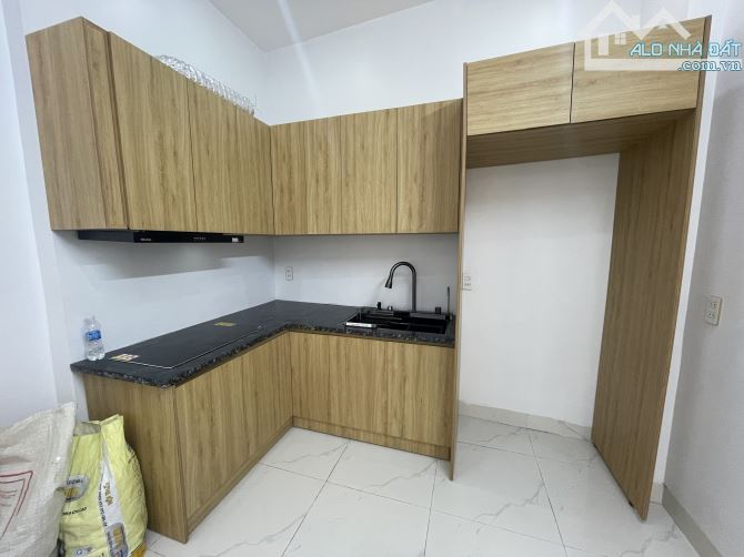 Nhà 3 tầng mới tinh ở Cao Bá Quát p Trường Thi - Ngõ Thông chỉ 2,5xx tỏi - 2