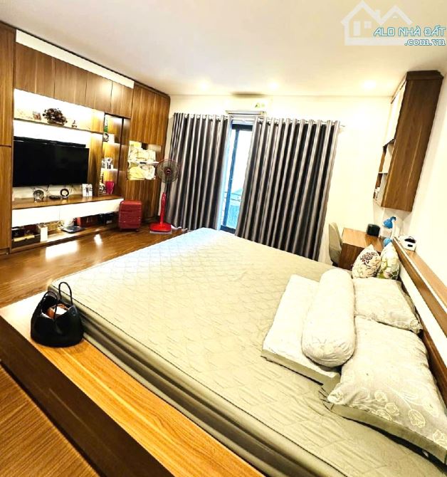 BÁN NHÀ ĐƯỜNG THẠCH BÀN 45M2, 6 TẦNG Ở NGAY, Ô TÔ ĐỖ CỬA, 8.8 TỶ. - 2