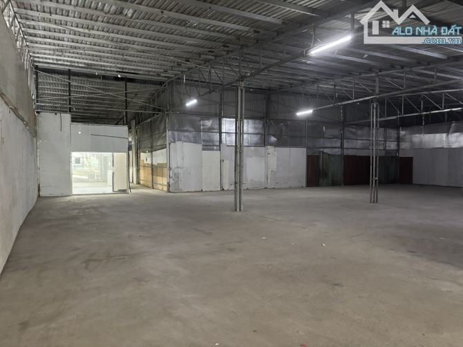 Cho thuê kho xưởng mặt bằng 850m2 MT Liên Phường, Phú Hữu, Quận 9 - 2
