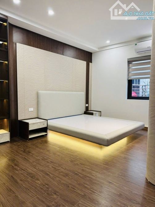 BÁN NHÀ GIẢI PHÓNG, 4 TẦNG LÔ GÓC, MẶT TIỀN RỘNG, GARA Ô TÔ, NỘI THẤT ĐẸP, KD VĂN PHÒNG. - 2
