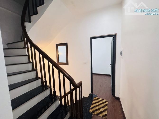 Nhà 4 tầng, 4 ngủ, 35m2, ngõ 377 Nguyễn Trãi, Tân Triều, nhỉnh 6 tỷ, sđcc, cách oto 40m. - 2
