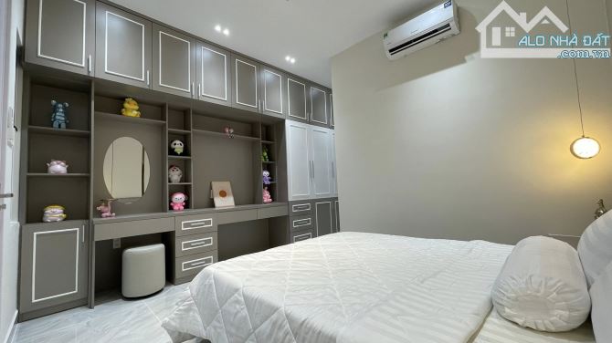 CHỈ 1 CĂN DUY NHẤT ! Nhà đẹp HXH Lý Thường Kiệt, Q.10 | DT: 4,6 X 15m - 7 Tầng | - 2