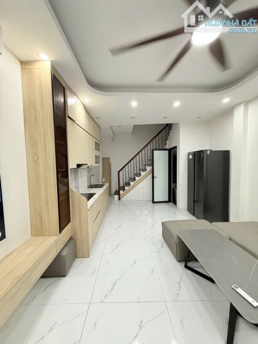 BÁN NHÀ MỚI 3 TẦNG AN ĐÀO TRÂU QUỲ, 2 THOÁNG, 43M², GIÁ CHỈ NHỈNH 6 TỶ- FULL NỘI THẤT ĐẸPẸ - 2