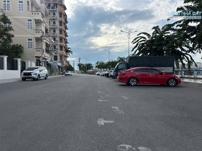 Bán lô đất 246m2 đường Trưng Nhị, View Sông Cà Ty - 2