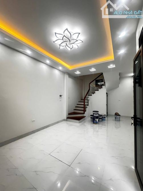 Bán nhà phân lô Vũ Tông Phan – 7 tầng thang máy – Một nhà ra phố – Kinh doanh đỉnh - 2