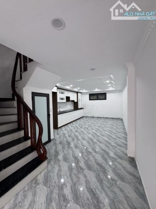 Nhà riêng 6 tầng, 56m2, 6PN, 7WC, ô chờ thang máy - 2