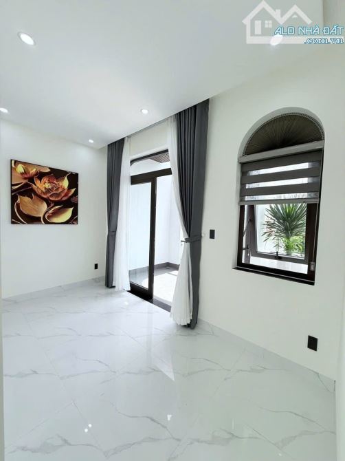 BÁN NHÀ 3 TẦNG MỚI ĐẸP TRUNG TÂM HẢI CHÂU – GIÁ 8 TỶ 200 TL CHÍNH CHỦ  📐 DT: 80,5m² (4,5× - 2