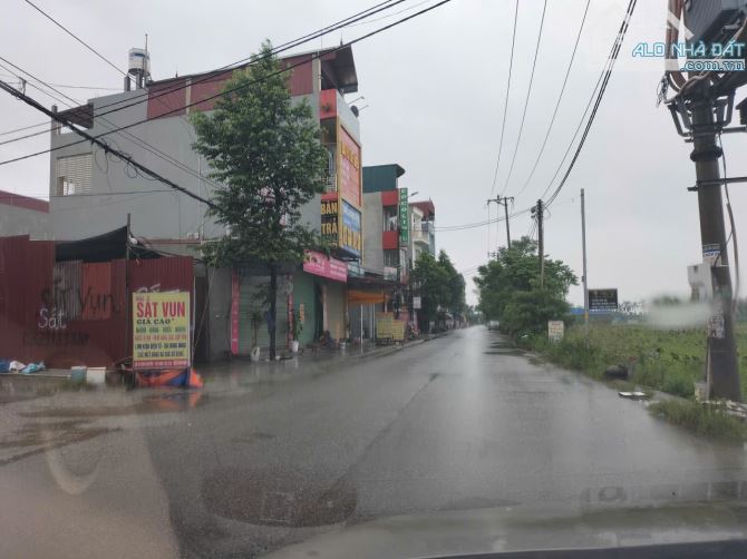 Bán lô đồng lớn Quang Châu dãy H.72m2 giá 3.1ty - 2