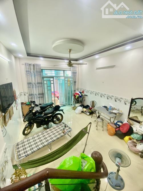NHÀ 3 TẦNG ĐÚC + 3 PHÒNG TRỌ 115M2 HẺM XE HƠI TRƯỜNG CHINH Q12 CHỈ HƠN 6 TỶ GIÁ TỐT - 2