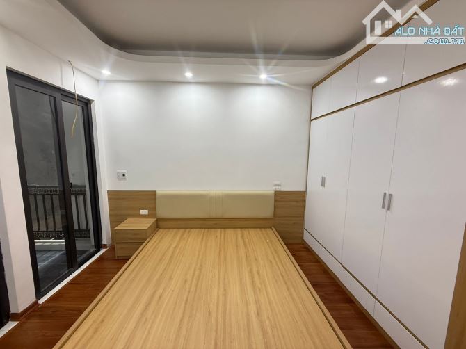 Vũ Ngọc Phan, Đống Đa, 6 tầng, thang máy, ngõ thông, full đồ, 8.3 tỷ - 2