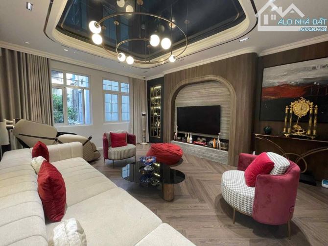 SIÊU PHẨM -TRẦN QUANG DIỆU – 48M² x 6 TẦNG, THANG MÁY, SÂN VƯỜN, NỘI THẤT SỊN-17TỶ - 2