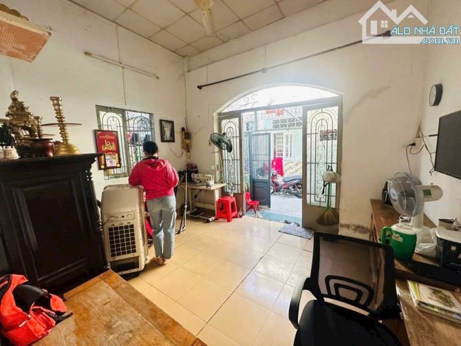 P. Linh Đông, ngay THLĐ, Tô Ngọc Vân bán gấp nhà 50 m2 2T chỉ 3.45 tỷ. - 2
