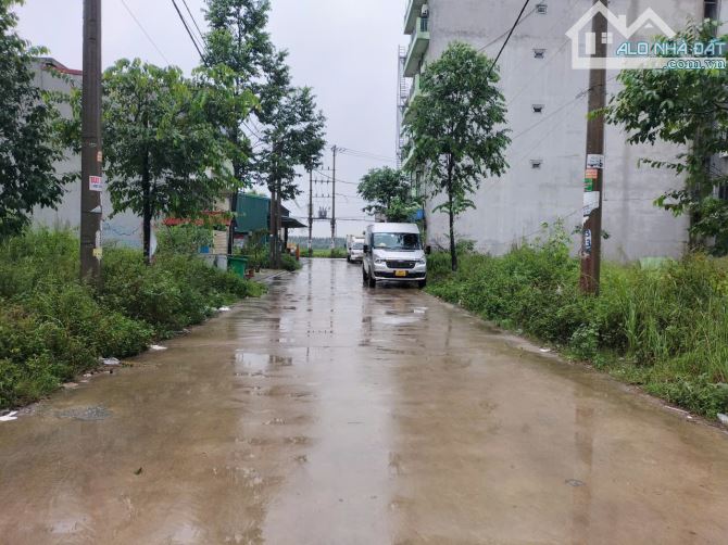 Bán lô đồng lớn Quang Châu, Bắc Giang (cũ) / DT 72m2 Giá 3,15 tỷ. Ngay cạnh mấy tòa CC - 2