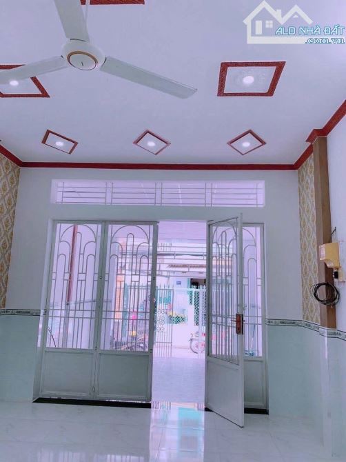 Gấp lắm rồi ! Bán nhanh căn nhà cấp 4 ở gần chợ Thới Tứ , Hóc Môn 88m2 SHR giá chỉ 880tr - 2