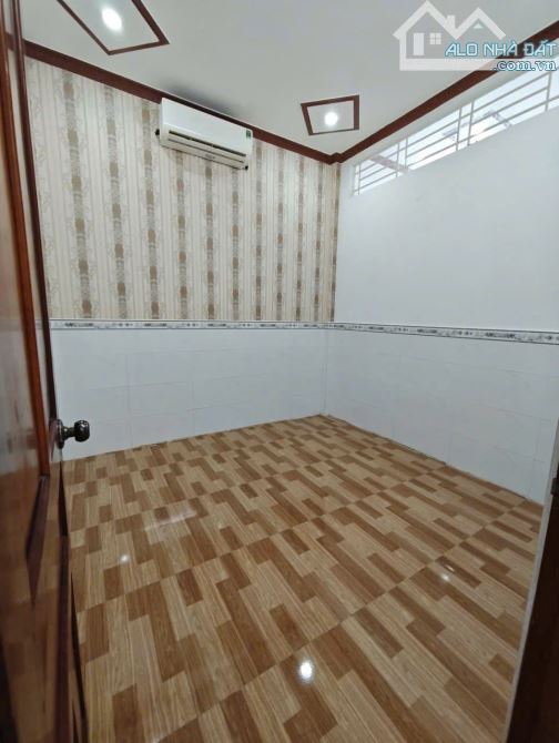 Bán gấp căn nhà 92m2 ở Đông Thạnh Hóc Môn giá 880 triệu SHR - 2