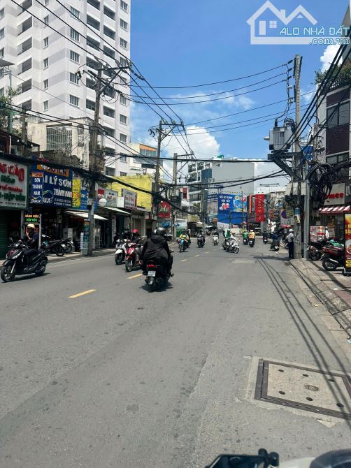 Mặt Tiền Lê Quang Định, Bình Thạnh: Chính Chủ Bán Gấp! DT 3.3x27.6m, Giá Tốt Chỉ 20 tỷ! - 2