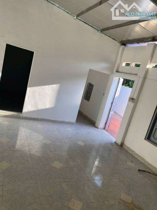 Bán dãy trọ trong khu Làng Bầu, Liên Bảo, Vĩnh Yên. DT 200m2. Giá 3.5 tỷ - 2