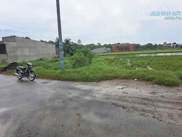 Đất ngộp giá rẻ ngay  Cầu Láng Ven, xã Hòa Khánh Đông, 5x40 (200m2), giá 900 triệu nền - 2