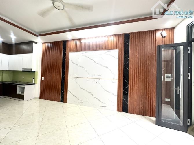 🏠 BÁN NHÀ PHỐ NGUYỄN KHOÁI – TẶNG NỘI THẤT- NHÀ MỚI- 37M² – 5 TẦNG – GIÁ 6.8 TỶ - 2