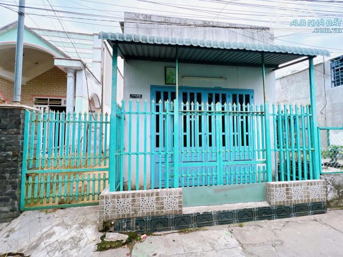 NP398 🆘Hạ giá 350tr (2ti6 còn 2ti250tr) ➡️Bán nhà cấp 4 rộng rãi gần chợ kp6 P.Tân biên - 2