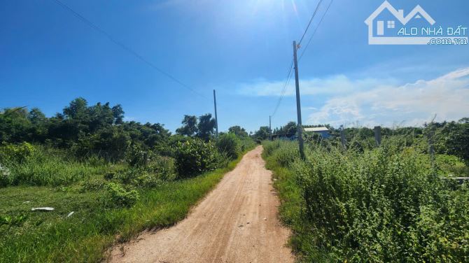 Bán 1340m2 đất Hẻm Lê Minh Công, Tân Phước, LaGi giá mềm 1.64tr/m2 gần biển - 2