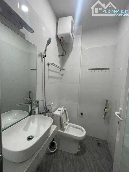 Căn hộ dịch vụ Nguyễn Trãi - Thanh Xuân 56m x 7T - 11 phòng khép kín, thang máy - 2