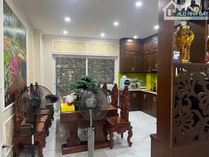 CHÍNH CHỦ GỬI BÁN LIỀN KỀ VĂN PHÚ- TẶNG FULL NỘI THẤT XỊN,DT 90M×6 TẦNG - 2