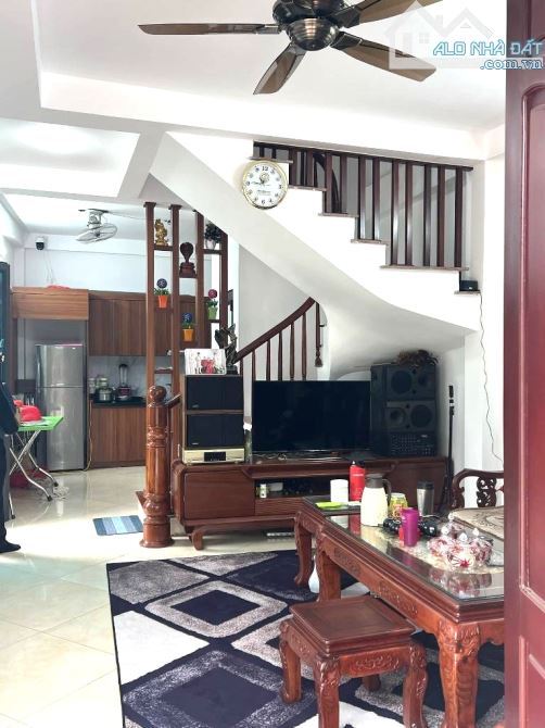 LIÊN MẠC - LÔ GÓC 2 thoáng vĩnh viễn - Ô TÔ TRÁNH, NGÕ THÔNG - 4 Tầng. Giá 6,5 tỷ còn TL - 2