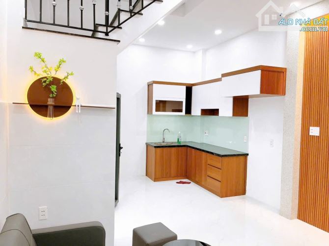 Nhà hẻm VIP Lê Thúc Hoạch 4mx 12m kết cấu 2 tầng lầu gái chỉ 5.75 tỷ - 2