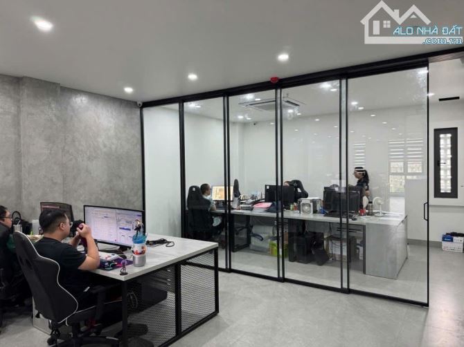 (Mới tinh) Mặt Phố Trịnh Đình Cửu 70m2  9T – Thang Máy – Vỉa hè – Ô tô 2 chiều - 2