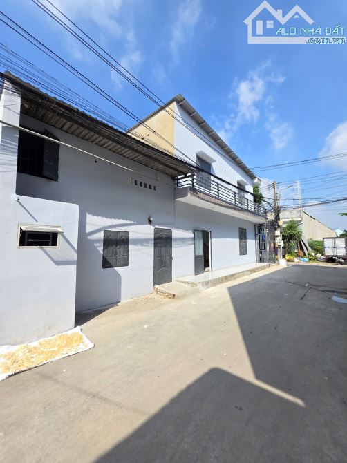 3,05Tỷ TL🔥Bán nhà 2 Mặt Tiền_1Lầu 79m2 gần đường Lê Thị Trung 200m, p.An Phú, Tp.Thuận An - 2
