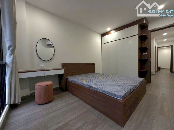 Ngọc Thuỵ. Cách cầu Long Biên 200m. DT 42m*4 tầng*4ngủ*full nội thất, giá chưa đến 9 tỷ. - 2