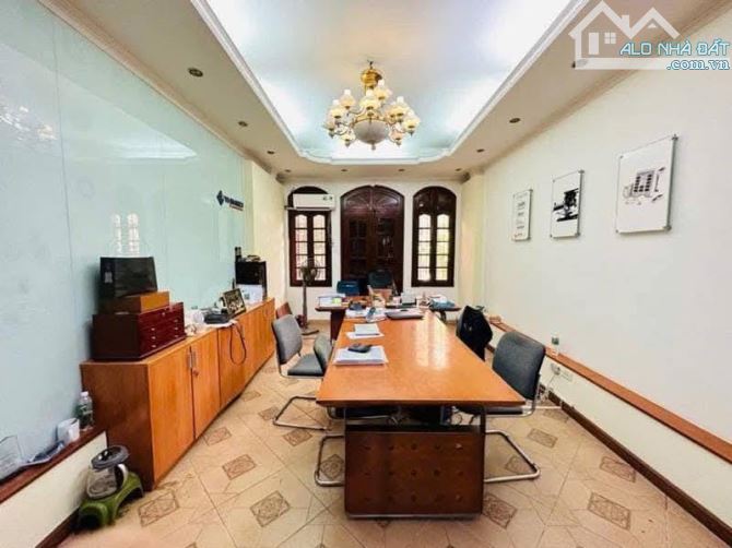 BÁN NHÀ NGÕ 12 LÁNG HẠ, PHÂN LÔ, Ô TÔ ĐỖ CỬA, KINH DOANH 60m2 5T MT 4m 20,5 tỷ. - 2