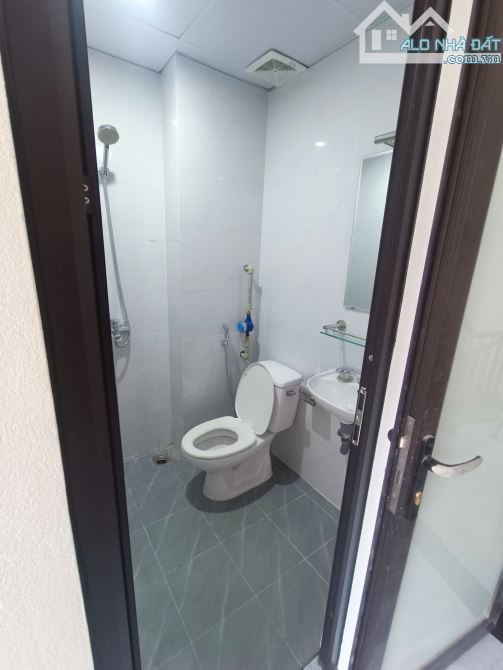 Cho Thuê CCMN 75 Đường Láng Đống Đa 25m2 Studio Cửa Sổ Ban Công Thang Máy Giặt Chung - 2