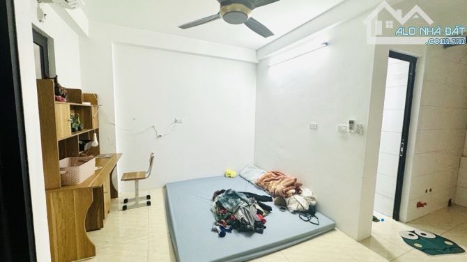 BÁN NHÀ VIỆT HƯNG 71M2, 3 TẦNG DÂN XÂY Ở NGAY, GẦN Ô TÔ, 8.2 TỶ - 2
