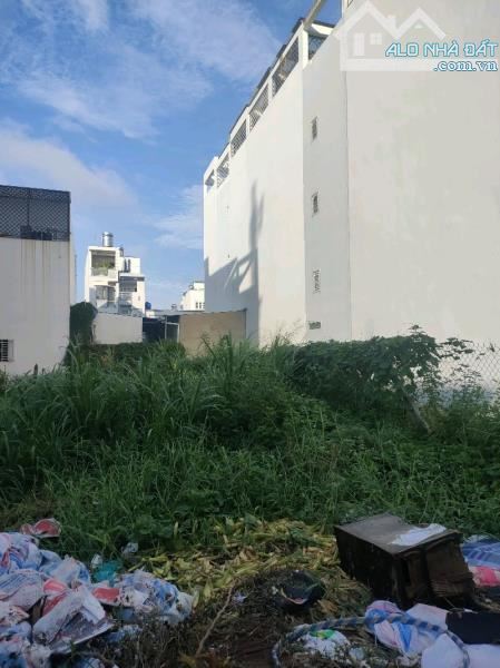 ĐƯỜNG TRẢI NHỰA 6M – LÔ ĐẤT KHỦNG 240M² – CHỦ VAY NGÂN HÀNG 14 TỶ – GIÁ CHÀO CHỈ 16 TỶ – L - 2