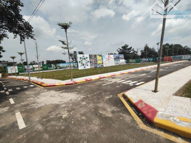 CƠ HỘI VÀNG ĐẦU TƯ ĐẤT NỀN HÒA LẠC 2025. Chỉ từ hơn 2 tỷ, sở hữu ngay lô góc 102m² thổ cư. - 2