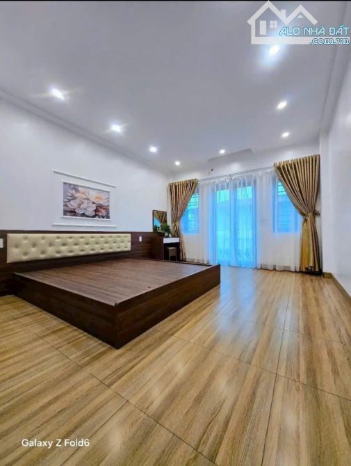 SIÊU HÓT - BÁN NHÀ NGỌC THỤY DÂN XÂY- 40M², MT RỘNG . - 2