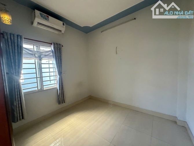 NHÀ 3 tầng đường NGUYỄN ẢNH THỦ , phường HIỆP THÀNH, Q12, dt 66m2 (4mx16m), Hẻm 5m💵 5,7 T - 2