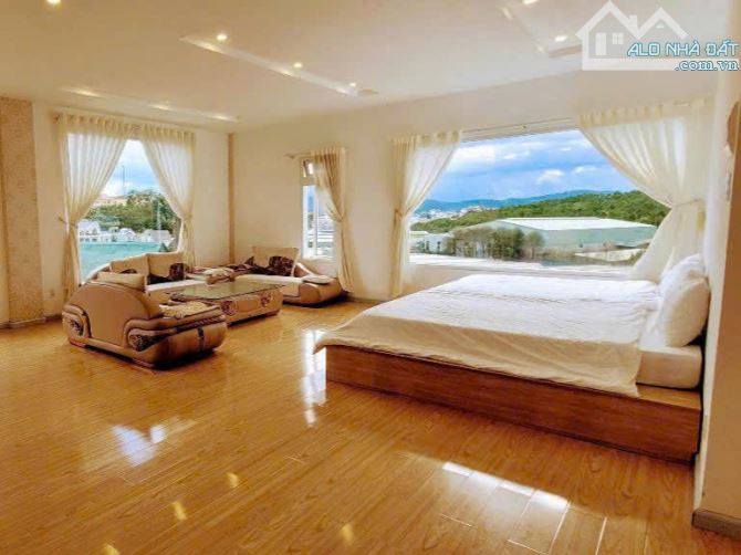 VILLA SÂN VƯỜN RỘNG 1.000M2 - SỔ FULL XÂY DỰNG NGAY TRUNG TÂM - ĐƯỜNG NHỰA 12MET VIEW ĐẸP - 2