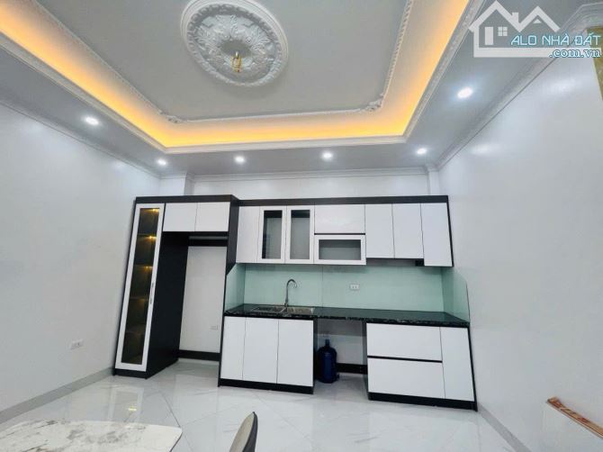 BÁN NHÀ BẮC TỪ LIÊM - THANG MÁY - NGÕ THÔNG -THOÁNG - GẦN CÁC TRƯỜNG ĐH LỚN - 2