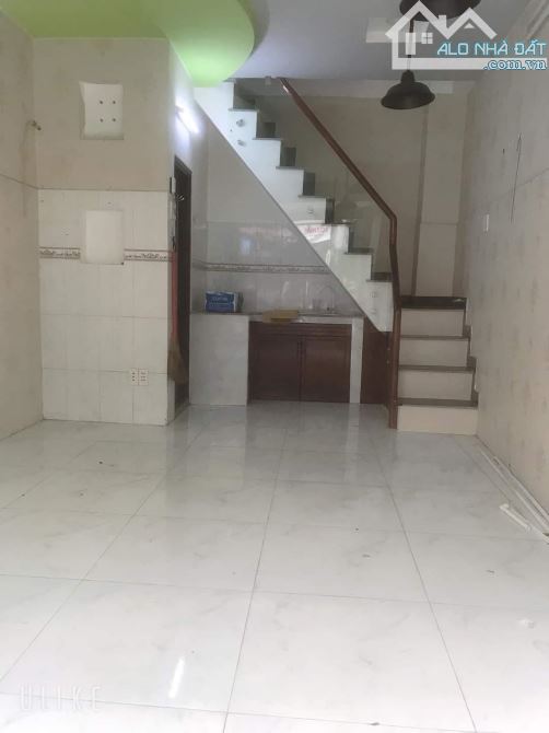 - MẶT HẺM,KD ĐẮT GIÁ NHƯ MẶT TIỀN, QUẬN 10, 3 TẦNG. NHỈNH 5 TỶ. Đ TÔ HIẾN THÀNH - - 2
