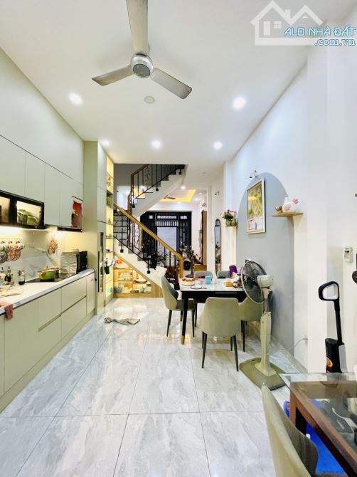 Bán nhà đẹp Phan Đăng Lưu P.Cầu Kiệu 4 tầng 50m2 giá 10 tỷ - 2