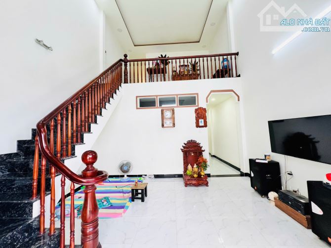Bán nhà 1 trệt 1 lầu đường Phạm Thị Ngư - Phan Thiết giá rẻ - 2
