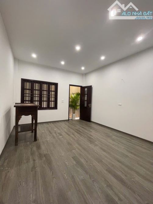 BÁN NHÀ GẦN TRÀNG TIỀN, NHÀ HÁT LỚN - CÁCH PHỐ 10M - KD - 21M2 X 4 TẦNG - SỔ VUÔNG ĐẸP - 2