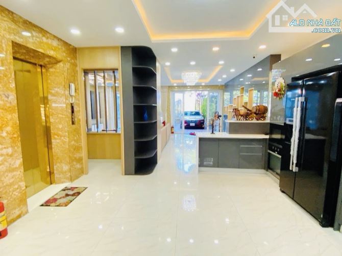 BIỆT THỰ SANG TRỌNG – VỊ TRÍ ĐẮC ĐỊA TRÊN ĐƯỜNG THĂNG LONG - Ở HOẶC CHO THUÊ DÒNG TIỀN CAO - 2