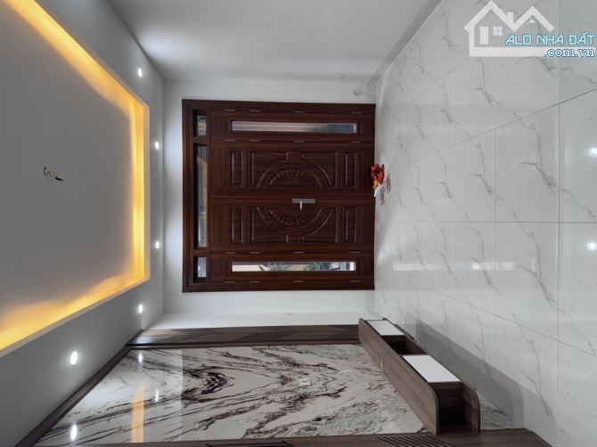Hàng xóm KĐT Hinode- 33m- 5 tầng- ngõ thông-ô tô đỗ gần - 2