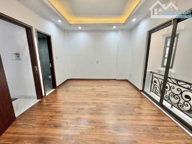 NHÀ MỚI XÂY THỤY PHƯƠNG - NGÕ Ô TÔ - PHÂN LÔ - DT: 30M2, 5 TẦNG, MT 5M - 6.2 TỶ - 2